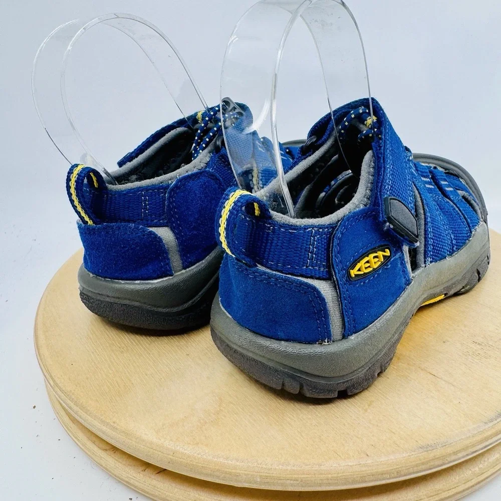 Keen Newport H2 Kids Size 13 Blue Waterproof Sandals Shoes Closed Toe Outdoor